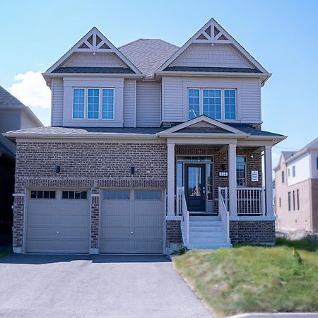 Villa Modern 4Br House In Barrie! Extérieur photo